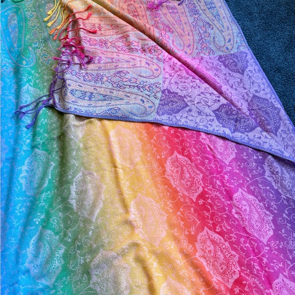 Colorful Gradient Scarf/wrap - Picture 5 of 5